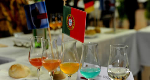 A região vitivinícola de São Roque, a mais tradicional de São Paulo, receberá pela primeira vez, entre os dias 10 e 13 de setembro próximo, a versão brasileira do mais importante concurso de vinhos e destilados do mundo, o Concours Mondial de Bruxelles, e