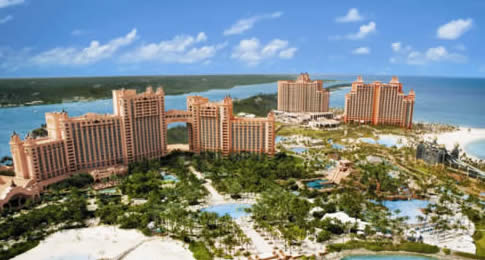 O Atlantis Paradise Island, resort único nas Bahamas, lançou a primeira fase de sua transformação de US$ 20 milhões na chamada The Coral Towers. Quando toda a renovação estiver completa, o hotel reabrirá como The Corals Atlantis, um novo e moderno hotel p