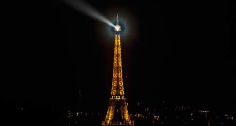 Anne Hidalgo propôs um novo plano de reforma no Conselho de Paris para o monumento mais famoso da capital.
