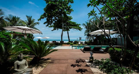 Localizado a apenas duas horas e meia de São Paulo, o Nau Royal Hotel Boutique é a opção para quem deseja aproveitar os feriados de abril para relaxar e desfrutar da praia com temperaturas mais amenas.