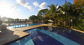 Para quem gosta de esportes radicais, o Santa Clara Eco Resort, localizado em Dourado, a 270km de São Paulo, é uma das melhores opções. Dourado fica ao lad