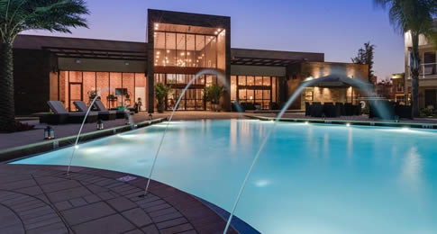 Com casas totalmente equipadas, o resort de luxo oferece acesso às melhores atrações de Orlando e muito mais