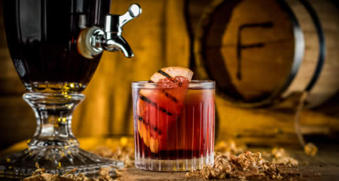 O já tradicional bar paulista homenageia o criador do drink com 8 novas receitas