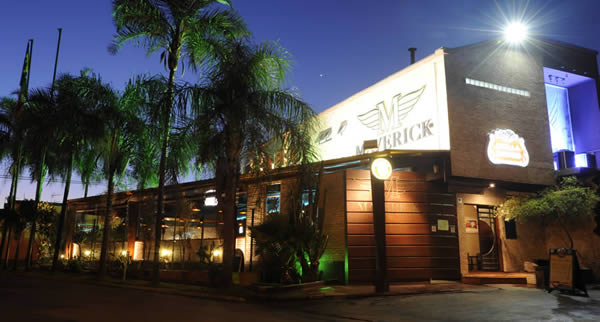 O Maverick Thematic Music Bar é uma das casas temáticas mais famosas do interior de São Paulo.