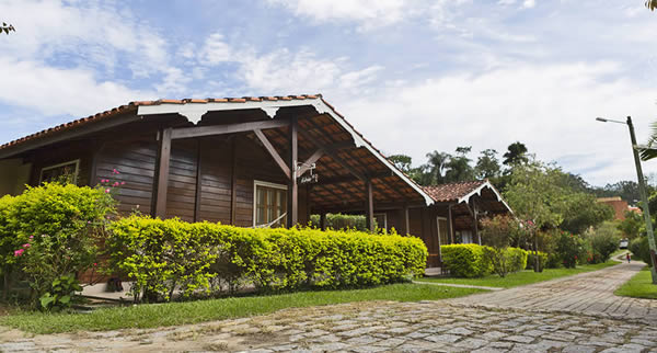 O Vale do Sonho Hotel & Eventos, em Guararema, tem pacotes para a data e se apresenta como uma boa opção de viagem