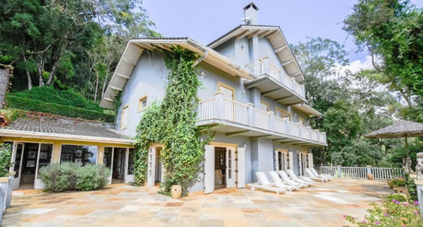 A Villa Coração Guest House é um conceito exclusivo de hospedagem nas famosas montanhas de Monte Verde
