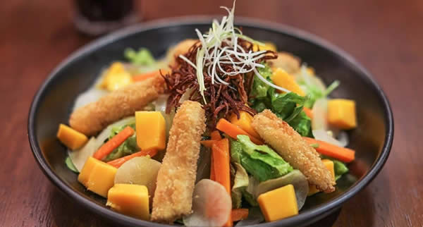 O Restaurante Quinoa tem pratos leves e saborosos, ideais para os dias mais longos e quentes