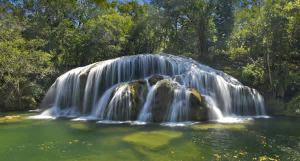 Paraíso de ecoturismo e aventura, Bonito, no Mato Grosso do Sul, tem muitos atrativos além das grutas e rios para flutuação.