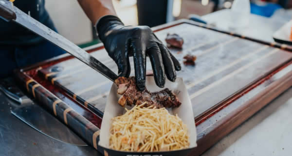 Mestre churrasqueiro estará no Melhor Festival de Carnes do Brasil, que ocorre entre os dias 25 e 26 de junho no Shopping Iguatemi; entrada franca
