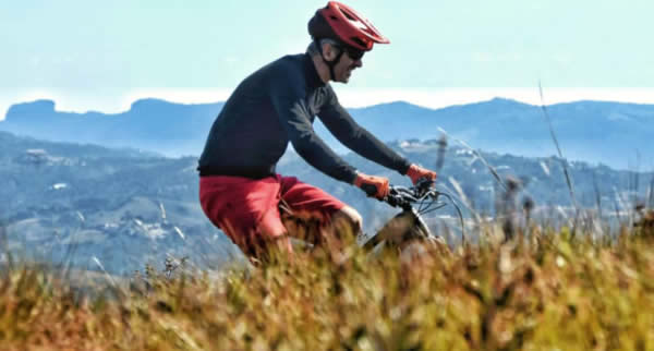O EPIC RACE irá passar por bosques, topos de montanhas, rios, cachoeiras e trilhas magníficas para o Mountain Bike.