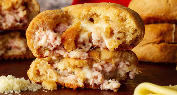 Salty Cookie, com recheio de presunto e cream cheese, é a estreia no cardápio da marca