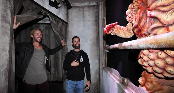 As casas mal-assombradas de “The Last of Us”, tanto em Orlando quanto em Hollywood, levam os visitantes a um mundo de carnificina e caos junto aos protagonistas do jogo