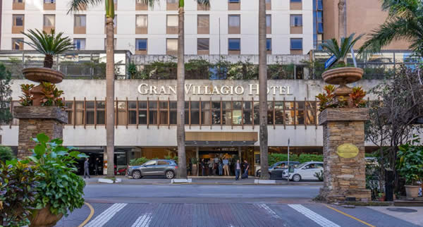 O Hotel Gran Villagio está estrategicamente situado no coração de São Paulo, ao lado da praça Franklin Roosevelt