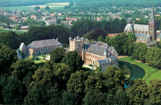  Bergh Castle