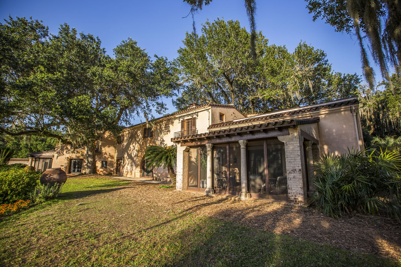 Holiday Home Tour at Pinewood Estate