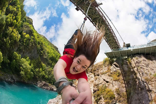 Bungy Jump na Ponte Kawarau - Foto AJ Hackett Bungy New Zealand - Top 10 experincias imperdveis na Nova Zelndia - 