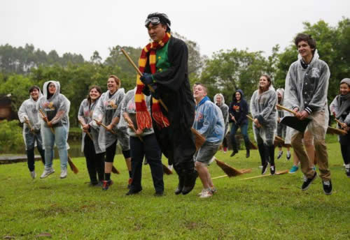 Wizard patrocina Escola de Magia e Bruxaria em Campos do Jordão