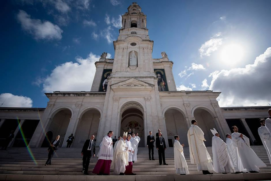 Ftima Portugal - Turismo Religioso - Nossa Senhora de Ftima - Via Sacra - Virgem Maria