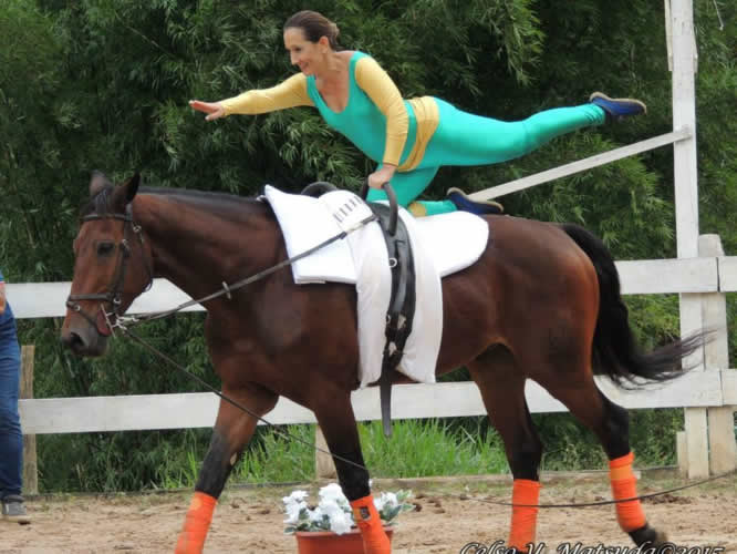 Dia das Mães na Fazendo Hípica Nova Canaã, Santa Isabel, SP‏: Terapias, Hipismo e Pilates