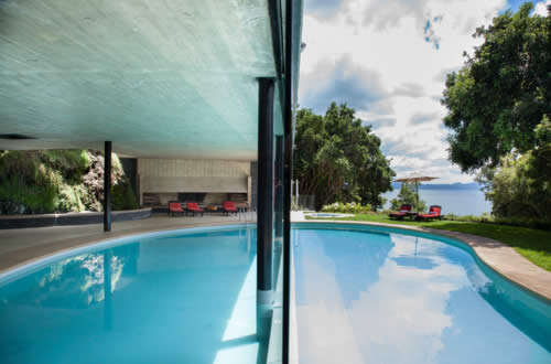 Division entre piscina interior & piscina exterior Spa Antumaco 