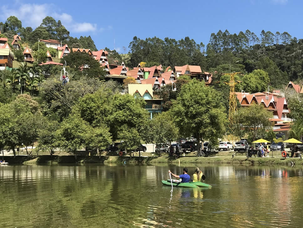 Hotel Fazenda China Park, em Pedra Azul (ES)