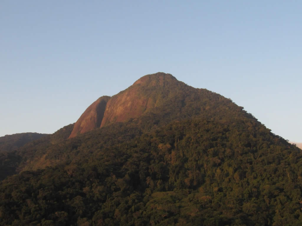 Pico do Baepi, Ilhabela - Foto: Aurlio Rufo