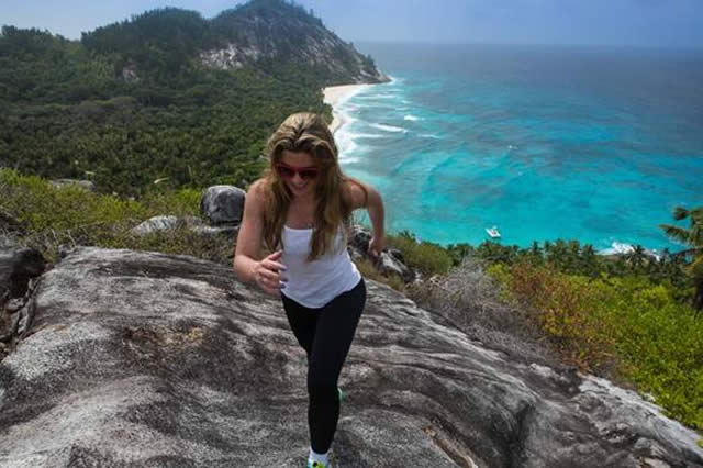 Karina Oliani em Seychelles