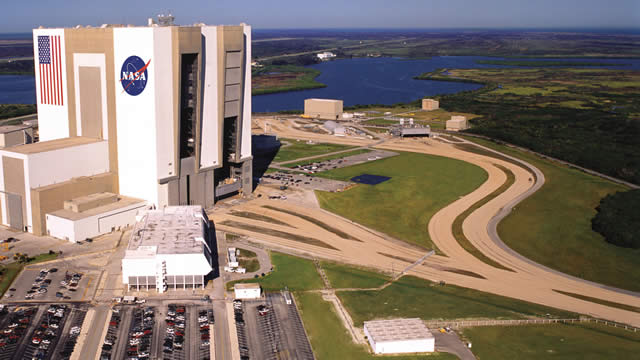 Kennedy Space Center Visitor Complex - Space - Florida - NASA - Fighting Gravity