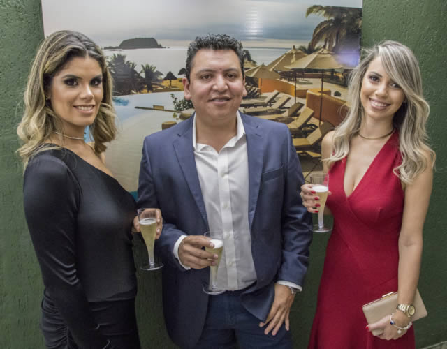  Mascaro Tour inaugura sua loja conceito com grande coquetel mexicano e presença de nomes do turismo 