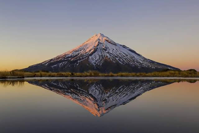 Mount - Taranaki by Jeremy Beckers - Nova Zelndia - New Zealand