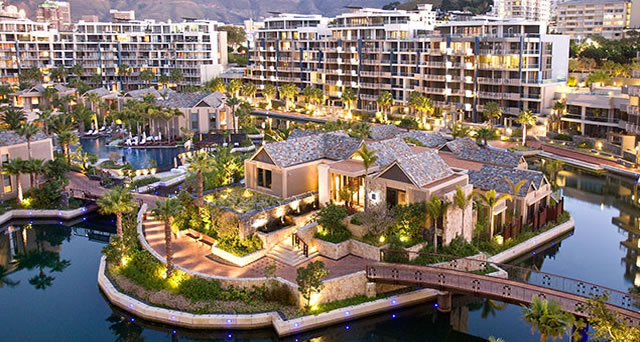 O luxuoso resort One&Only Cape Town, eleito numero 1 da lista de melhores hotéis da África, pela Conde Nast Traveler Readers Choice Awards, acaba de lançar uma série de atividades especiais pera os pequenos nas férias de julho. A começar pelo cardápio dos
