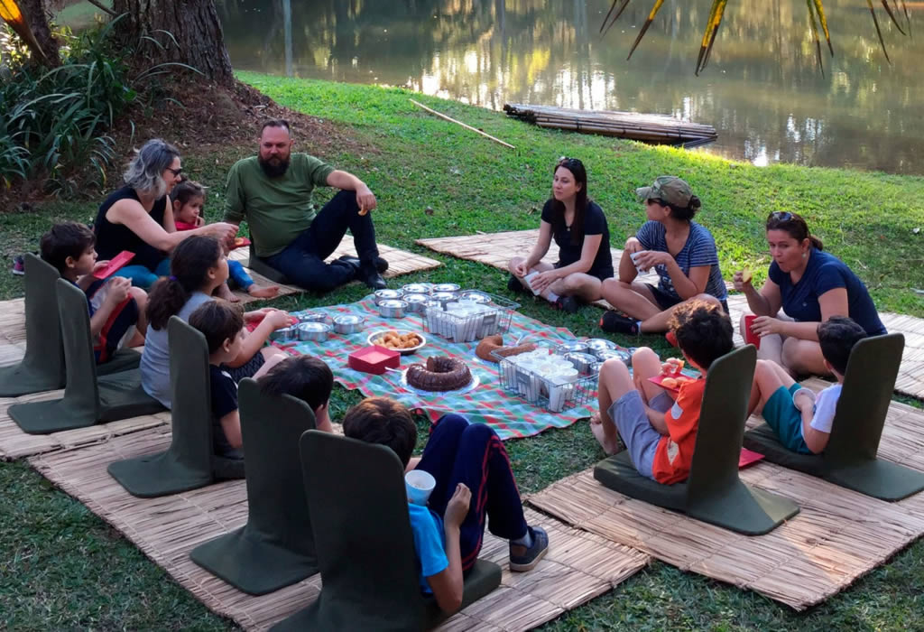 Acampamento com crianas