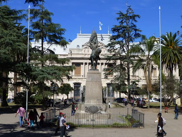 Plaza Belgrano - Foto: Gustavo Arvalos - Jujuy - Argentina