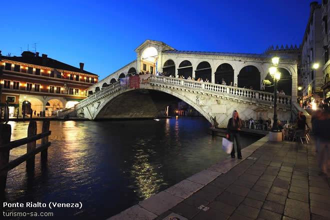 Ponte Rialto, Veneza - Italia