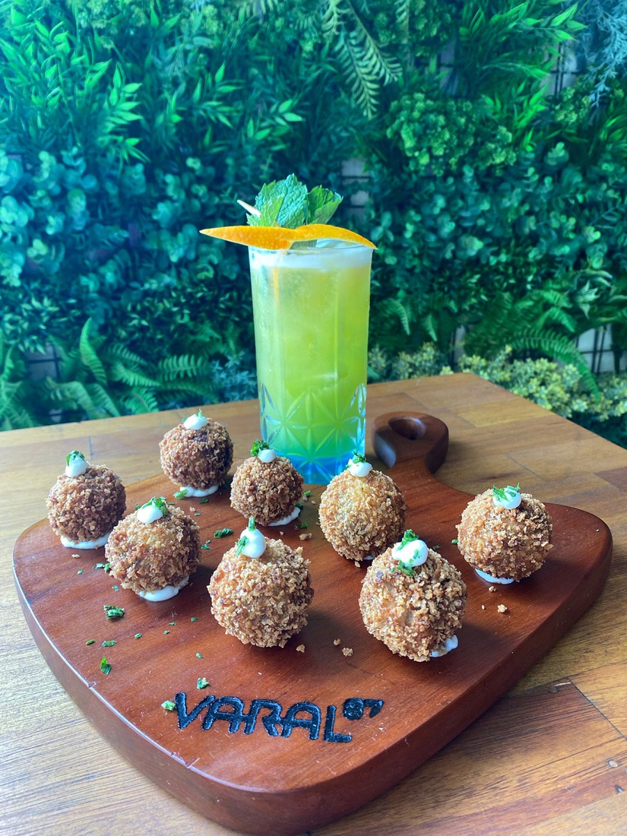 VARAL87-DRINK-E-CROQUETA-CARNAVAL