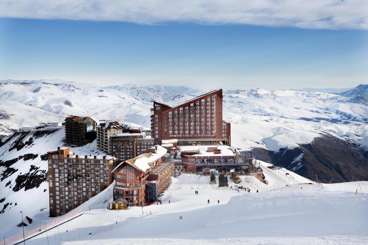 Valle Nevado Ski Resort - Chile