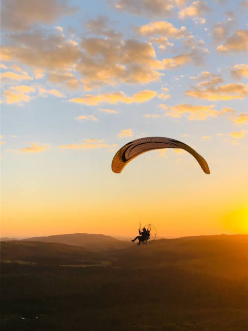 Paraglider Pico Pirineus