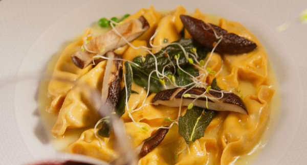 3ª edição da Settimana del Vino Italiano transforma restaurantes italianos de São Paulo em uma viagem enogastronômica pelo Bel Paese, com vinhos regionais, harmonizações e experiências culturais.