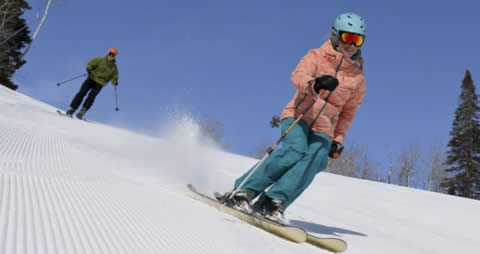 Park City, em Utah, nos Estados Unidos, oferece muitas atrações além da melhor neve do mundo. Entre as mais saborosas estão os tours de vinhos, que podem incluir visitas a cervejarias e destilarias da região. Os passeios da Utah Wine Tours são destinados 