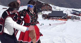 Valle Nevado Ski Resort - Chile, o maior resort de neve do Hemisfério Sul, desenvolveu uma programação especial para as Fiestas Patrias, de 15 a 18 de sete