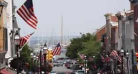 A cidade de Annapolis, em Maryland, na Região da Capital dos Estados Unidos - Washington, DC, Maryland e Virginia (CRUSA), foi eleita pelo site americano TravelChannel.com um dos 10 melhores destinos americanos