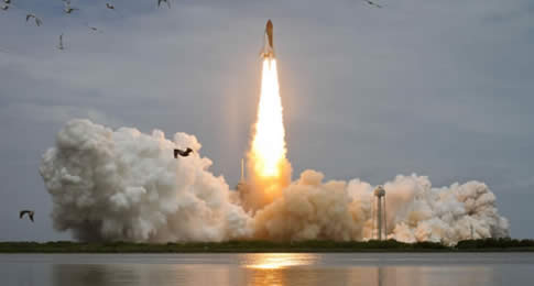 Projeto do satélite TDRS-M permitirá a comunicação constante entre a Estação Internacional e a Terra por 15 anos; lançamento pode ser assisitod de perto por turistas na Flórida