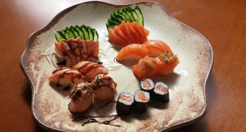 Lançado juntamente com o menu kids, com três opções de pratos infantis, o Combinadinho de sushi e sashimi já está entre os pratos mais pedidos. Criançada adora em especial o pequeno temaki