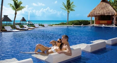A Maior Área De Resorts Da Jamaica Oferece Novos Hotéis e Atividades Para Todas as Idades