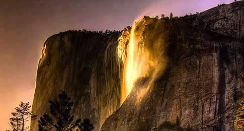O Parque Nacional Yosemite, na Califórnia, reúne 3 das 20 maiores cachoeiras do mundo: Sentinel Fall, Ribbon Fall e Yosemite Falls, a maior da América do Norte, com 729 metros de queda.