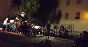 Cidade com 5 mil habitantes na região de Marche na Itália é palco de um dos principais festivais na Europa para estudantes de música. Localizada na região