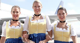 De Munique a Beijing, São Paulo e México, a Lufthansa vai voar com a tripulação vestida com as roupas tradicionais da Oktoberfest; passageiros poderão expe