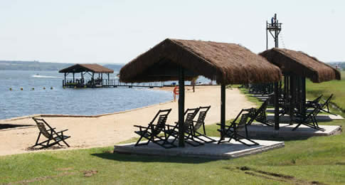 Localizado na cidade de Itirapina, às margens da represa do Broa - a mais limpa e preservada do estado, fica o Broa Golf Resort.