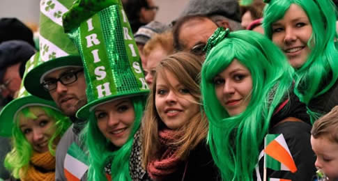 Festival típico irlandês na capital paulista terá pela primeira vez uma megafesta na região de Pinheiros nos dias 16 e 17 com Bar nas Alturas, música ao vivo, cervejas artesanais, chopp verde, food trucks e apresentações de gaita de fole

