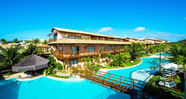 O Praia Bonita Resort conta com uma piscina de 1.200 m², 150 apartamentos com total conforto e aconchego